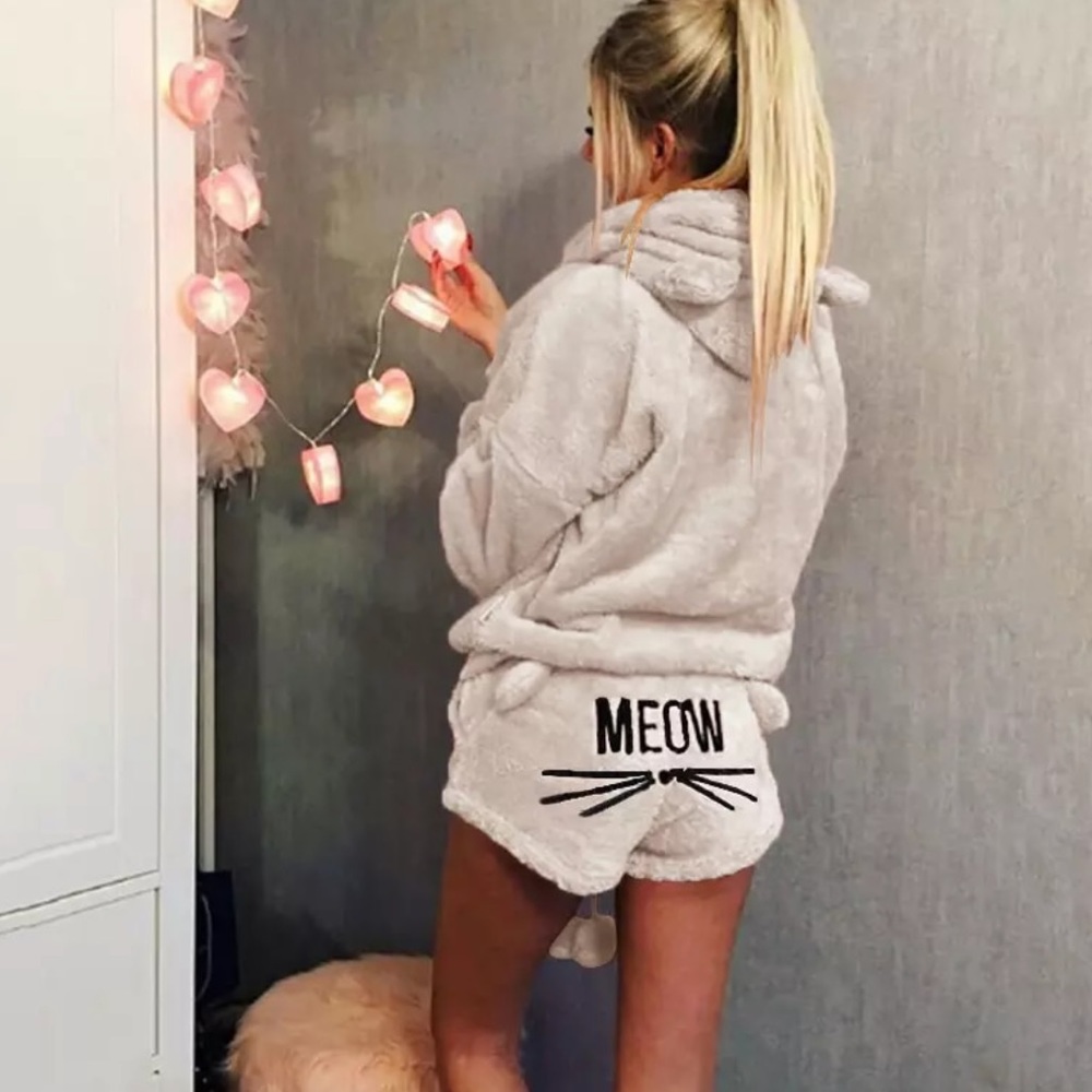 ❤️ NEW “The Cat's Meow” Soft Velour Pajama Set